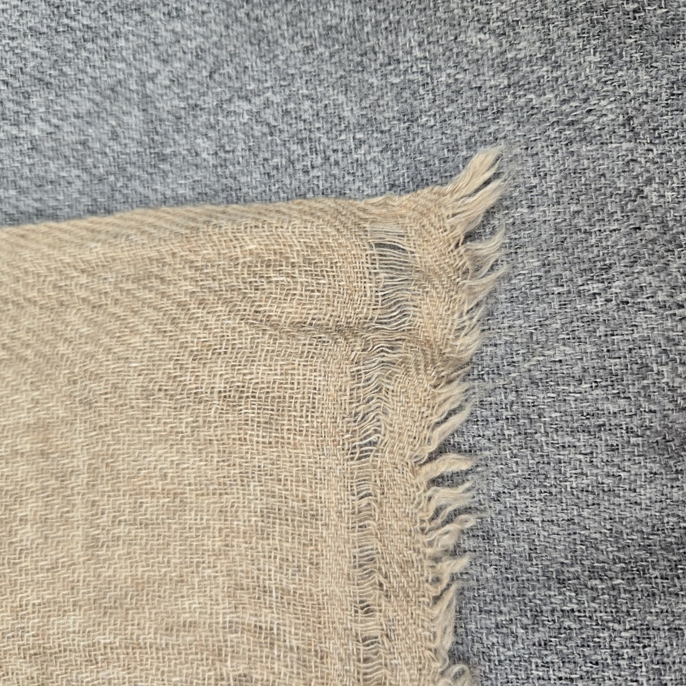 100% Cashmere Scarf Wrap Shawl Beige Camel Oversized Handloomed Nepal 80" Soft - Picture 4 of 7